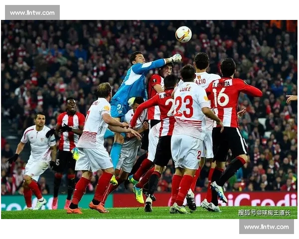 高清足球赛事直播APP下载指南畅享全球赛场精彩即时比分数据分析权威解说 - 副本 - 副本 - 副本 (3) - 副本